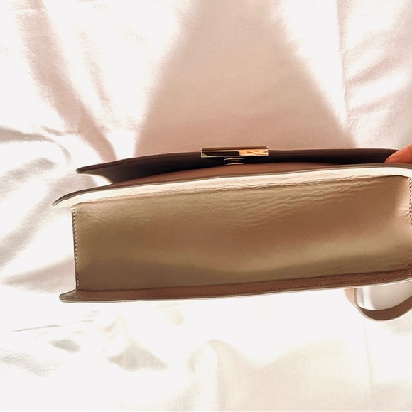 EUC Cuyana Spring 2018 Classic Shoulder Bag In Nude - Picture 5 of 10